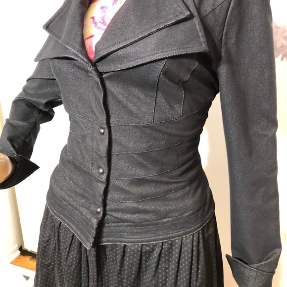 Very unique long flair blazer - Picture 1 of 7